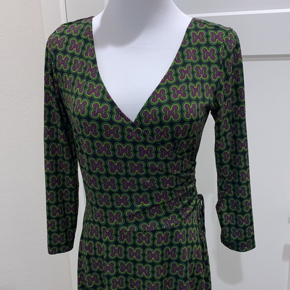 London Times Faux Wrap Dress - Picture 3 of 16